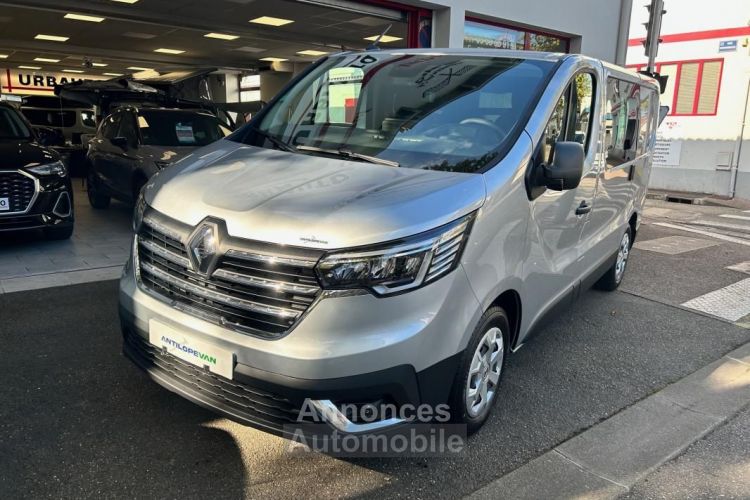 Renault Trafic FLEX 3 ANTILOPE VAN L1H1 GRAND CONFORT 2800 BlueDCI 130 AMENAGE PLACES - <small></small> 46.950 € <small>TTC</small> - #1