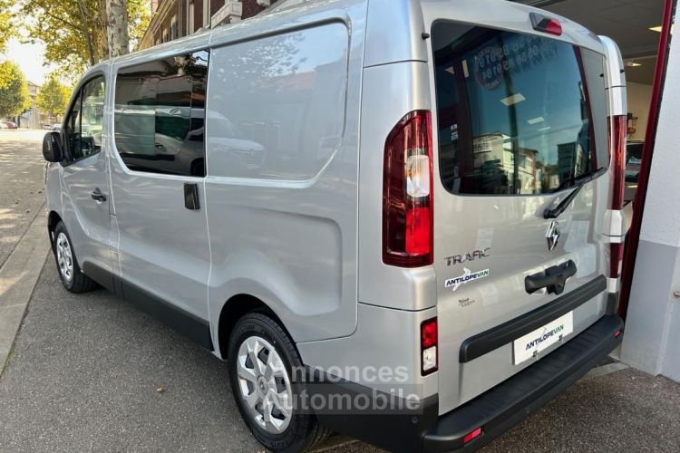 Renault Trafic FLEX 3 ANTILOPE VAN L1H1 GRAND CONFORT 2800 BlueDCI 130 AMENAGE PLACES - <small></small> 46.950 € <small>TTC</small> - #5