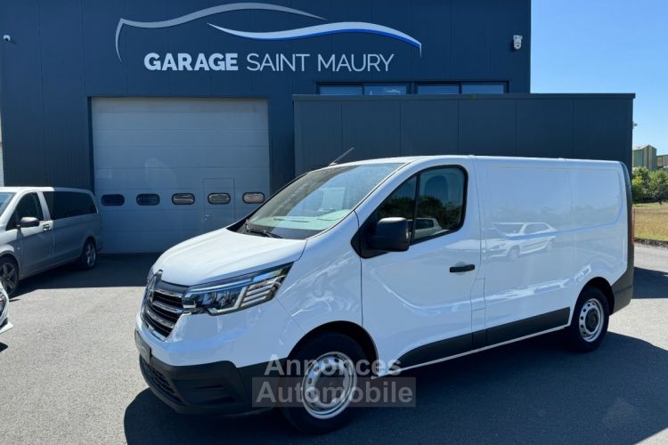 Renault Trafic FOURGON GRAND CONFORT L1H1 2,0 dci 130ch 23325 HT - <small></small> 27.990 € <small>TTC</small> - #1