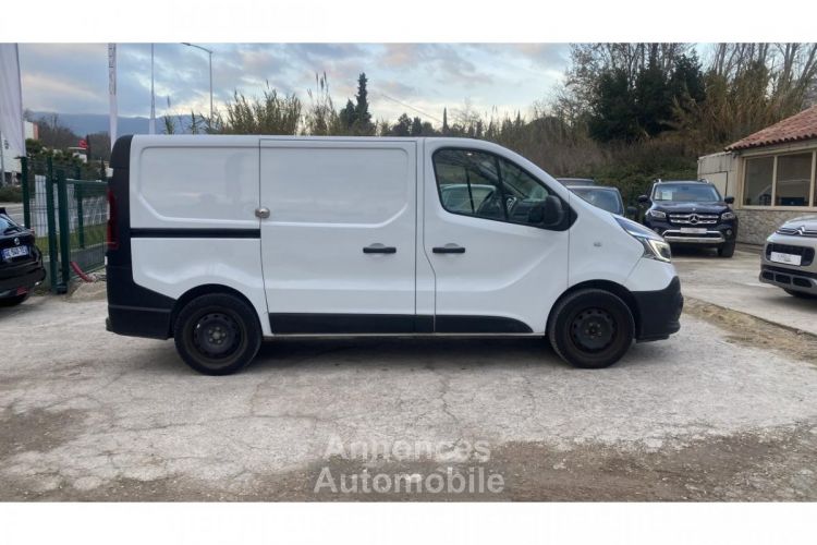 Renault Trafic Fourgon III L1H1 1000 kg 1.6 DCI 95cv Grand Confort - <small></small> 15.490 € <small></small> - #8