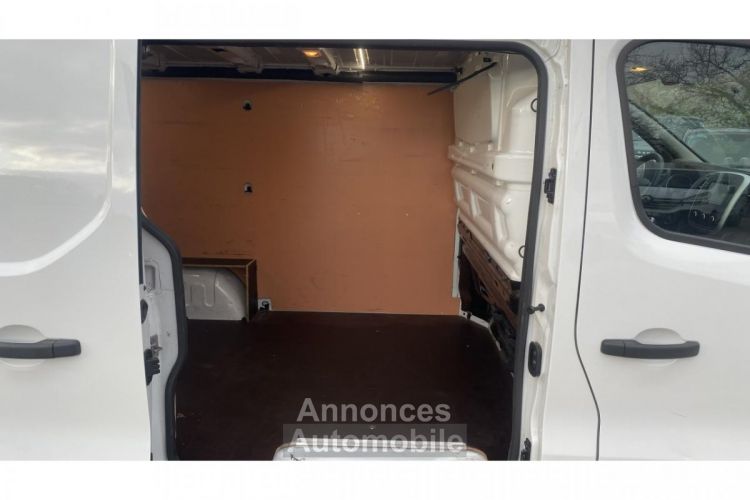 Renault Trafic Fourgon III L1H1 1000 Kg 2.0 dCi 120 Grand Confort - <small></small> 16.990 € <small></small> - #24