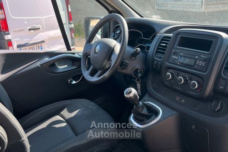 Renault Trafic Fourgon L1H1 1000 2.0 dCi 120 - <small></small> 19.990 € <small>TTC</small> - #4