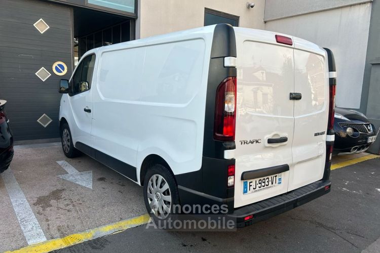 Renault Trafic fourgon L1H1 1200kg 2.0 DCI 120 Grand Confort Garantie 12 mois GPS 1ère main Radar de recul PRIX TTC TVA récupérable - <small></small> 12.990 € <small>TTC</small> - #4