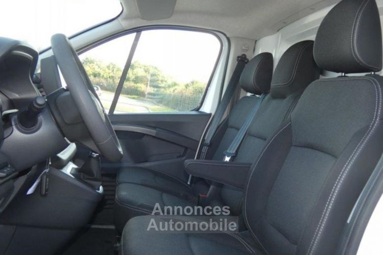 Renault Trafic FOURGON L1H1 3000 KG BLUE DCI 150 EDC GRAND CONFORT - <small></small> 33.383 € <small>TTC</small> - #9