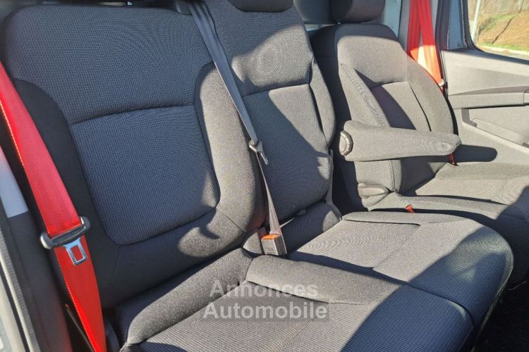 Renault Trafic FOURGON L1H1 3T BLUE DCI 130 GSR2 RED EDITION 3PL NOUVEAU RESTYLÉ - <small></small> 32.388 € <small>TTC</small> - #4