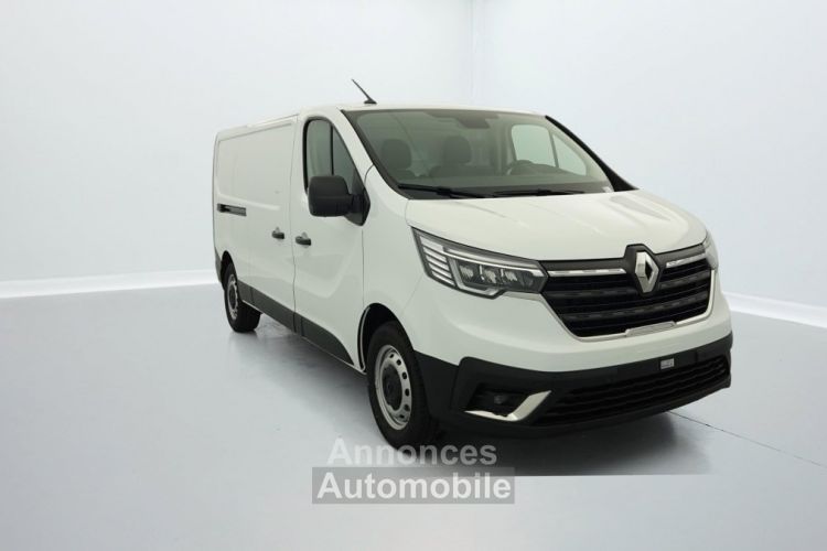 Renault Trafic FOURGON L2H1 3000 KG BLUE DCI 130 CONFORT - <small></small> 32.663 € <small>TTC</small> - #1
