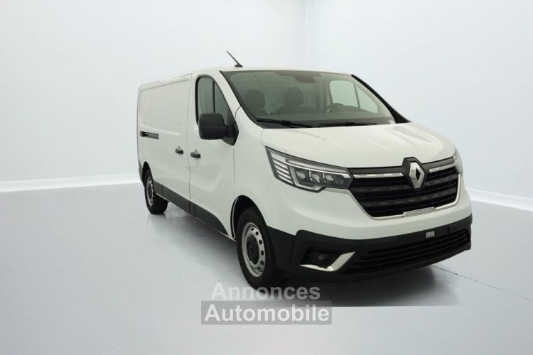 Renault Trafic FOURGON L2H1 3000 KG BLUE DCI 130 CONFORT - <small></small> 31.463 € <small>TTC</small> - #1