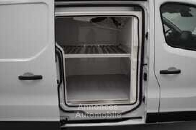 Renault Trafic FRIGO L1H1 GRAND CONFORT 2T8 BLUE DCI 130 - <small></small> 28.594 € <small>TTC</small> - #7