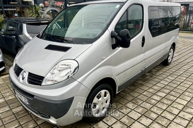 Renault Trafic II Autobus/Autocar 2.0 dCi 90CH 9 places - <small></small> 9.790 € <small>TTC</small> - #2