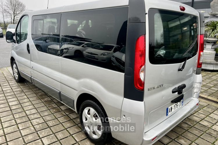 Renault Trafic II Autobus/Autocar 2.0 dCi 90CH 9 places - <small></small> 9.790 € <small>TTC</small> - #4