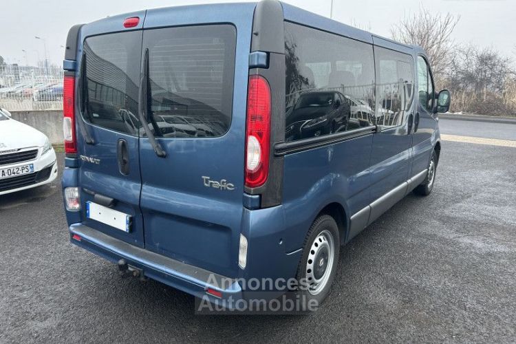 Renault Trafic II PASSENGER L2H1 1200 2.0 DCI 115CH EXPRESSION - <small></small> 11.990 € <small>TTC</small> - #3