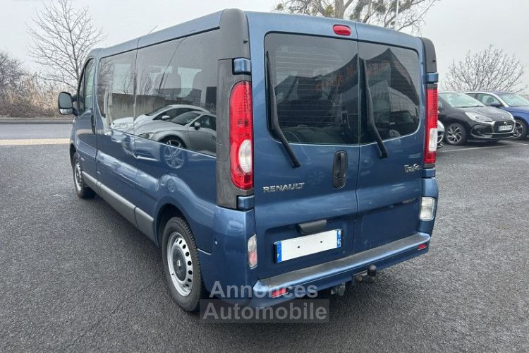 Renault Trafic II PASSENGER L2H1 1200 2.0 DCI 115CH EXPRESSION - <small></small> 11.990 € <small>TTC</small> - #4