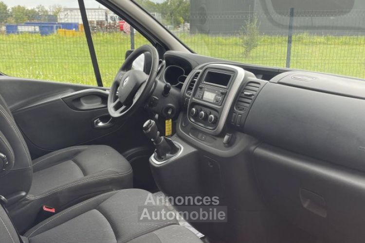 Renault Trafic III 1.6 DCI 95 CV L1H1 ATTELAGE - <small></small> 15.588 € <small>TTC</small> - #3