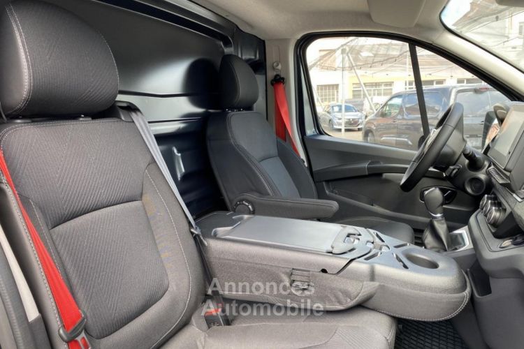 Renault Trafic III (2) CABINE APPROFONDIE SIEGES AMOVIBLES L2H1 3000 KG DCI 150 EDC - <small></small> 46.500 € <small></small> - #8