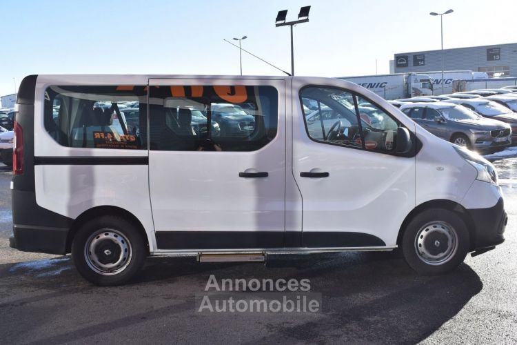 Renault Trafic III COMBI L1 1.6 DCI 125CH ENERGY LIFE 9 PLACES - <small></small> 24.490 € <small>TTC</small> - #4