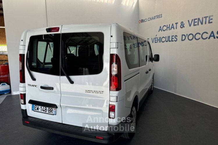 Renault Trafic III COMBI L1 1.6 DCI 125CH ENERGY LIFE 9 PLACES - <small></small> 23.990 € <small>TTC</small> - #12