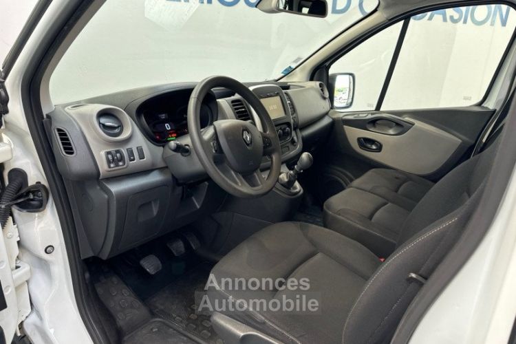 Renault Trafic III COMBI L1 1.6 DCI 125CH ENERGY LIFE 9 PLACES - <small></small> 23.990 € <small>TTC</small> - #14