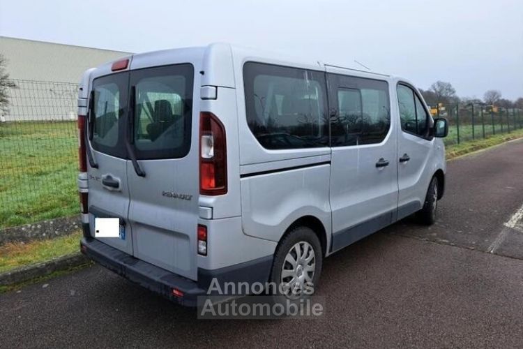 Renault Trafic III COMBI L1 2.0 DCI 145CH ENERGY S&S ZEN 8 PLACES - <small></small> 27.890 € <small>TTC</small> - #4