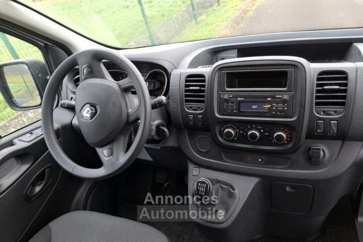Renault Trafic III COMBI L1 2.0 DCI 145CH ENERGY S&S ZEN 8 PLACES - <small></small> 27.890 € <small>TTC</small> - #5