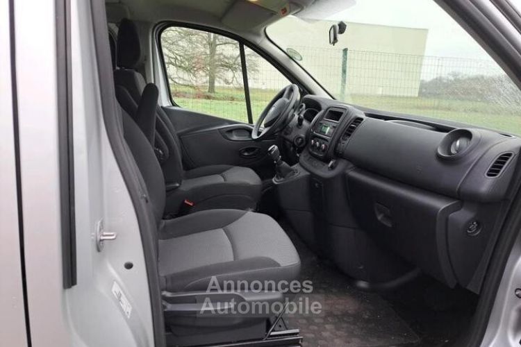 Renault Trafic III COMBI L1 2.0 DCI 145CH ENERGY S&S ZEN 8 PLACES - <small></small> 27.890 € <small>TTC</small> - #6