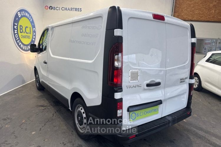 Renault Trafic III FG L1H1 1000 1.6 DCI 95CH STOP&START CONFORT EURO6 - <small></small> 16.490 € <small>TTC</small> - #4