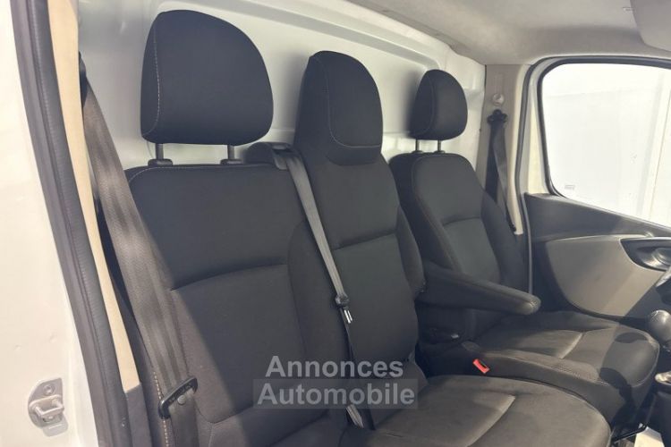 Renault Trafic III FG L1H1 1000 1.6 DCI 95CH STOP&START CONFORT EURO6 - <small></small> 16.490 € <small>TTC</small> - #10