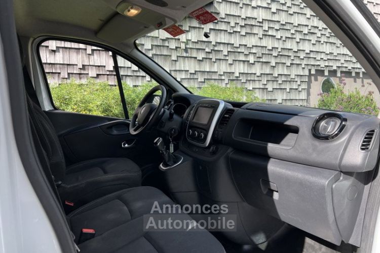 Renault Trafic III FG L1H1 1000 2.0 DCI 120CH CABINE APPROFONDIE / APPLE CARPLAY / RÉGULATEUR DE VITES - <small></small> 19.490 € <small>TTC</small> - #15