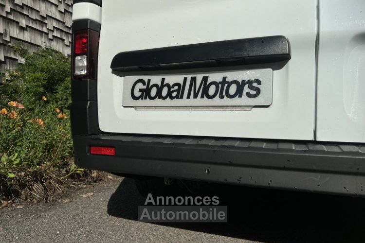 Renault Trafic III FG L1H1 1000 2.0 DCI 120CH CABINE APPROFONDIE / APPLE CARPLAY / RÉGULATEUR DE VITES - <small></small> 19.490 € <small>TTC</small> - #18