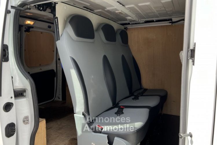 Renault Trafic III FG L1H1 1000 2.0 DCI 120CH CABINE APPROFONDIE / APPLE CARPLAY / RÉGULATEUR DE VITES - <small></small> 19.490 € <small>TTC</small> - #19