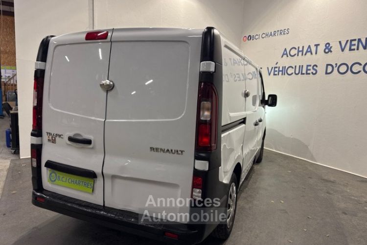 Renault Trafic III FG L1H1 1000 2.0 DCI 120CH GRAND CONFORT E6 - <small></small> 17.990 € <small>TTC</small> - #5