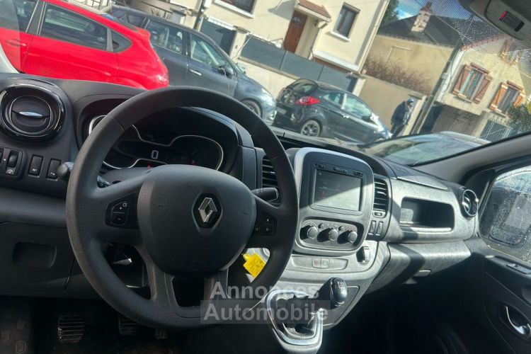 Renault Trafic III FG L1H1 1000 2.0 DCI 120CH Grand Confort E6 Historique d'entretien Garantie 12 mois 1ère main Apple CarPlay Prix TTC TVA récupérable - <small></small> 14.990 € <small>TTC</small> - #5