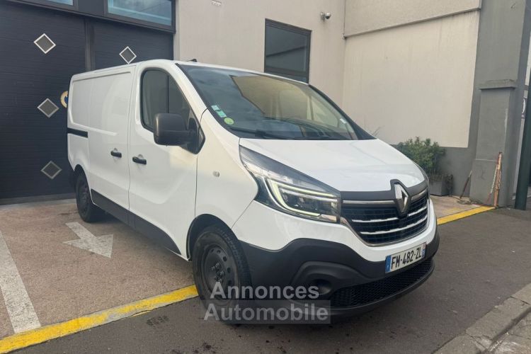 Renault Trafic III FG L1H1 1000 2.0 DCI 145CH Energy GCF EDC E6 Historique d'entretien Garantie 12 mois 1ère main TVA récupérable - <small></small> 16.990 € <small>TTC</small> - #1