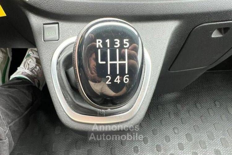 Renault Trafic III FG L2H1 1300 2.0 DCI 120CH GRAND CONFORT E6 - <small></small> 19.990 € <small>TTC</small> - #14