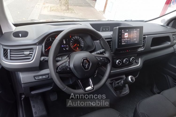 Renault Trafic III FLEX 3 ANTILOPE VAN PH. 3 L1H1 GRAND CONFORT 2800 BLUE DCI 130 VAN AMENAGE 3 PL - <small></small> 46.950 € <small></small> - #7