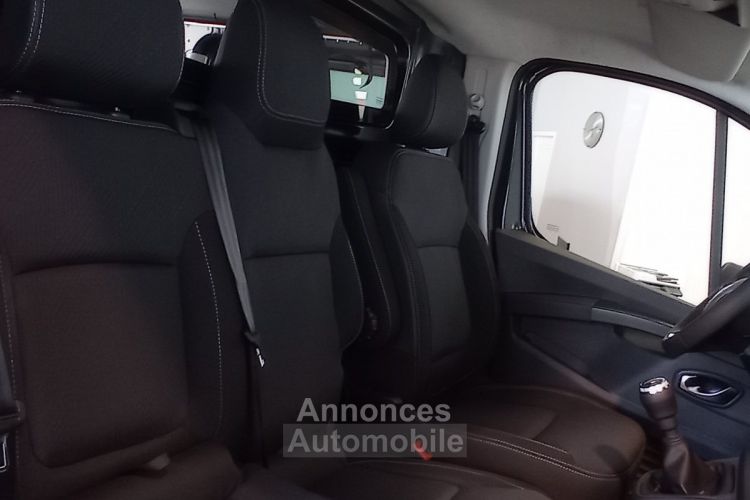 Renault Trafic III FLEX 3 ANTILOPE VAN PH. 3 L1H1 GRAND CONFORT 2800 BLUE DCI 130 VAN AMENAGE 3 PL - <small></small> 46.950 € <small></small> - #8