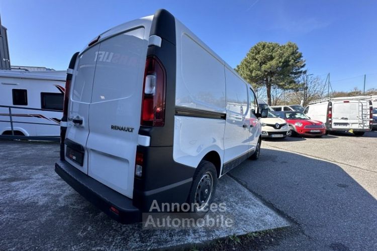 Renault Trafic III FOURGON L1H11.6 DCI 90 - 21700 KMS HISTORIQUE COMPLET FINANCEMENT POSSIBLE - <small></small> 16.490 € <small>TTC</small> - #9