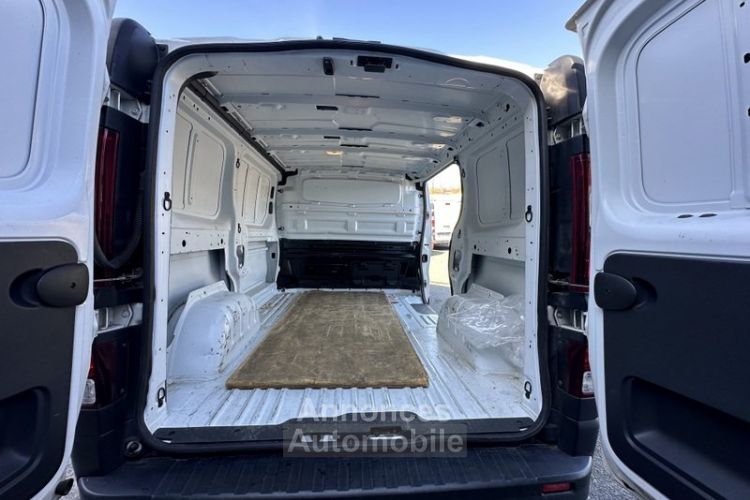 Renault Trafic III FOURGON L1H11.6 DCI 90 - 21700 KMS HISTORIQUE COMPLET FINANCEMENT POSSIBLE - <small></small> 16.490 € <small>TTC</small> - #11