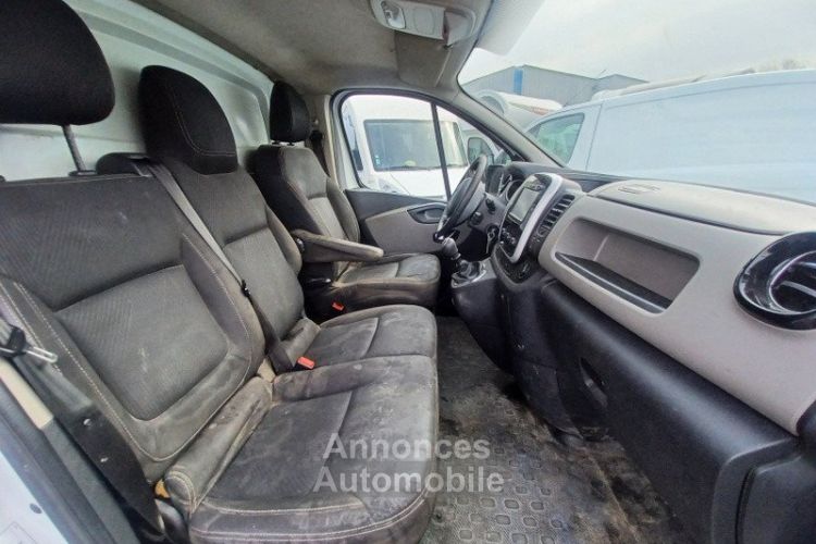Renault Trafic III Fourgon L2H1 1200 1.6 dCi 120 cv - GALERIE ATTELAGE GPS CLIM 2EME MAIN - <small></small> 10.490 € <small>TTC</small> - #12