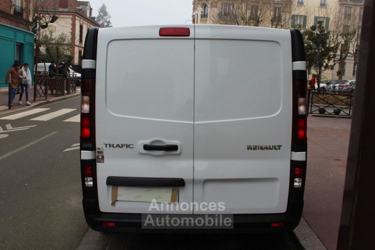 Renault Trafic III FOURGON TOLE CONFORT L1H1 1.6vDCI 95 - <small></small> 14.990 € <small>TTC</small> - #4