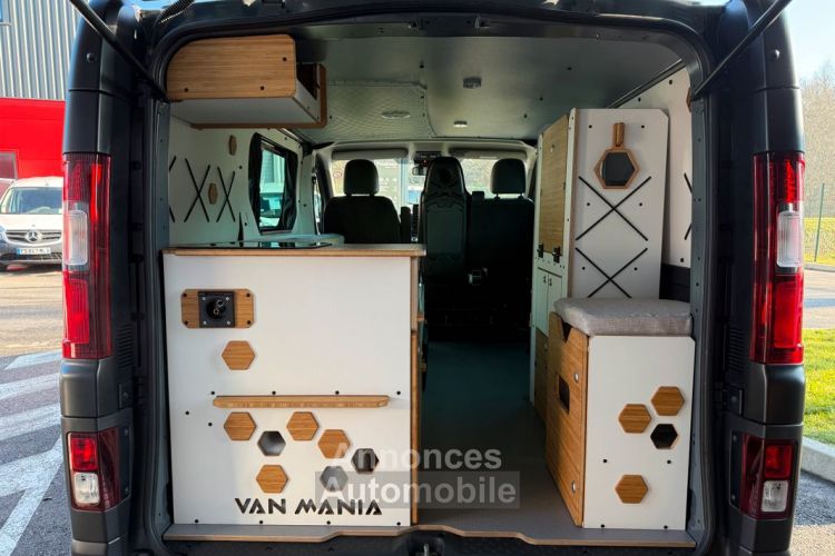 Renault Trafic III L1H1 2T8 2.0 DCi 130ch BVM6 Grand Confort Aménagé VAN MANIA 1ère main FR 3 places TVA 2 Couchages Caméra Angles morts Douche Gazinière Attelage Pa - <small></small> 41.990 € <small></small> - #5