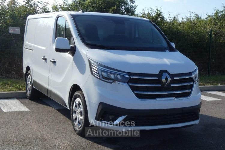 Renault Trafic III L1H1 BlueDCi 150 Grand Confort EDC (Neuf, Camera, Attelage) - <small></small> 28.325 € <small>TTC</small> - #4