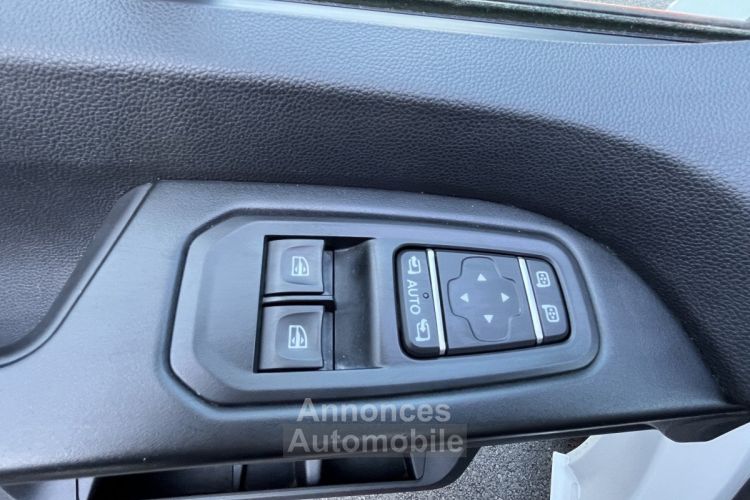 Renault Trafic L1 H1 2T8 2,0 DCI 130 GRAND CONFORT GPS ANDROID FEUX FULL LED APPLE CARPLAY RADAR DE RECUL RE - <small></small> 21.990 € <small>TTC</small> - #8