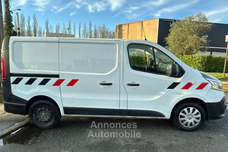 Renault Trafic L1H1 1000 Confort 2.0 dCi 120CV BVM6 10825HT TBEG - <small></small> 12.990 € <small>TTC</small> - #5