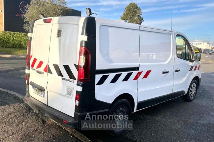 Renault Trafic L1H1 1000 Confort 2.0 dCi 120CV BVM6 10825HT TBEG - <small></small> 12.990 € <small>TTC</small> - #6