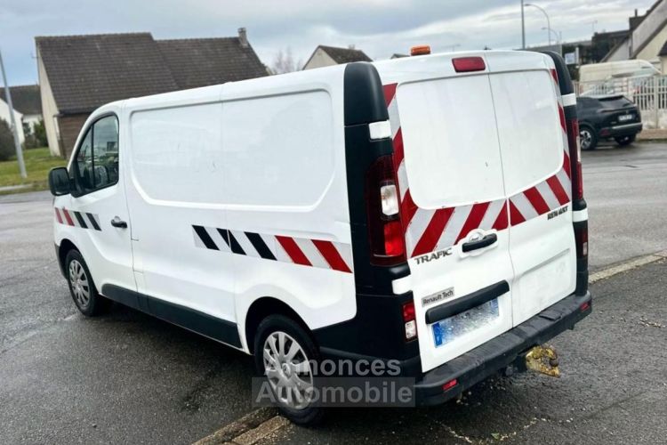 Renault Trafic L1H1 1000 Confort 2.0 dCi 120CV BVM6 11659HT ENTRETIEN JOUR TBEG - <small></small> 13.990 € <small>TTC</small> - #2