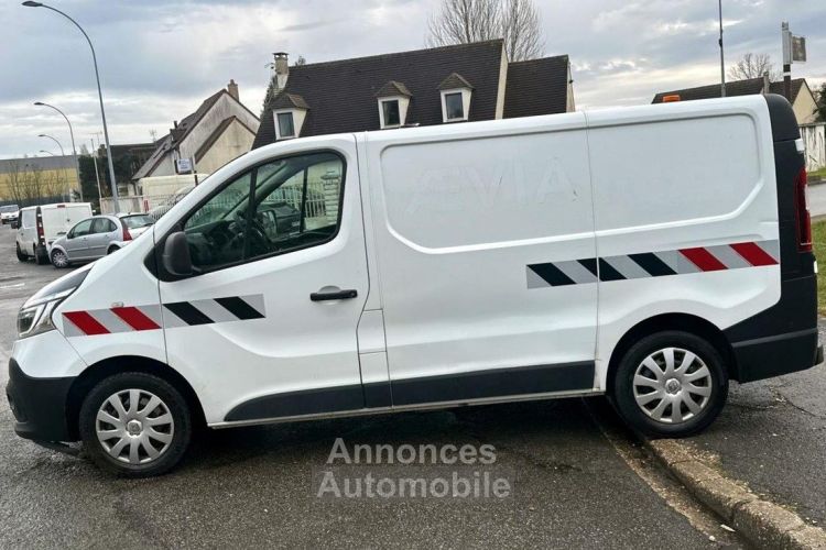 Renault Trafic L1H1 1000 Confort 2.0 dCi 120CV BVM6 11659HT ENTRETIEN JOUR TBEG - <small></small> 13.990 € <small>TTC</small> - #3