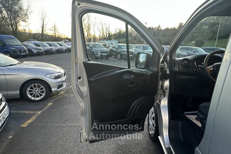 Renault Trafic L2 2.0 dCi - 120 - S&S III COMBI Combi Zen L2H1 TVA RECUPERABLE + GPS - <small></small> 23.990 € <small></small> - #29