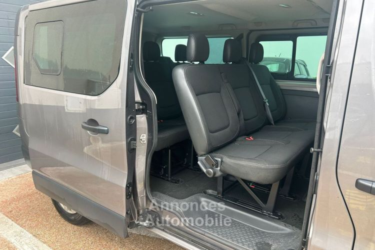 Renault Trafic l2 Combi 2.0 dci 145 BV6 intens 9 places Historique d'entretien Garantie 12 mois Homologué TPMR Radar de recul Double portes latérales - <small></small> 27.490 € <small>TTC</small> - #8