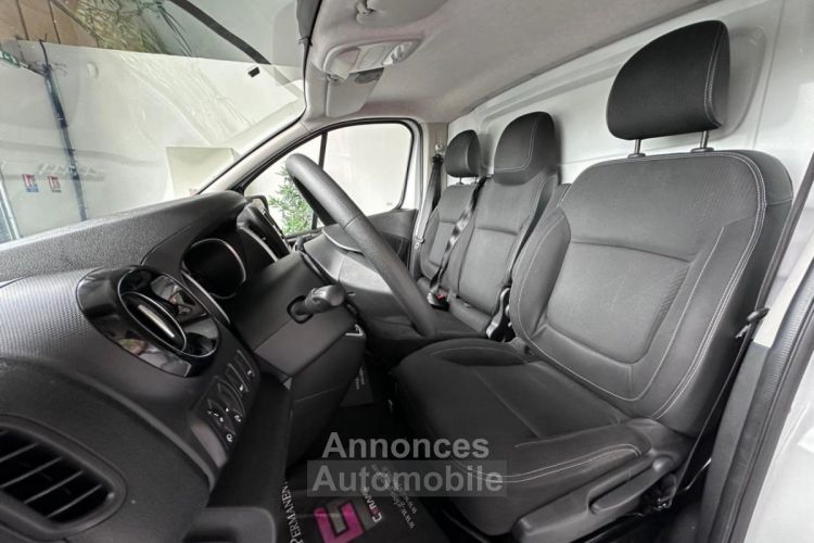 Renault Trafic L2H1 1300 Kg 2.0 dCi - 120  Fourgon Confort L2H1 Prix HT - <small></small> 15.990 € <small></small> - #6