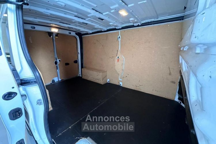 Renault Trafic L2H1 1300 Kg 2.0 dCi - 120  Fourgon Confort L2H1 Prix HT - <small></small> 15.990 € <small></small> - #13